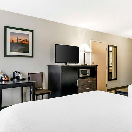 Best Western Beacon Inn Grand Haven Εξωτερικό φωτογραφία