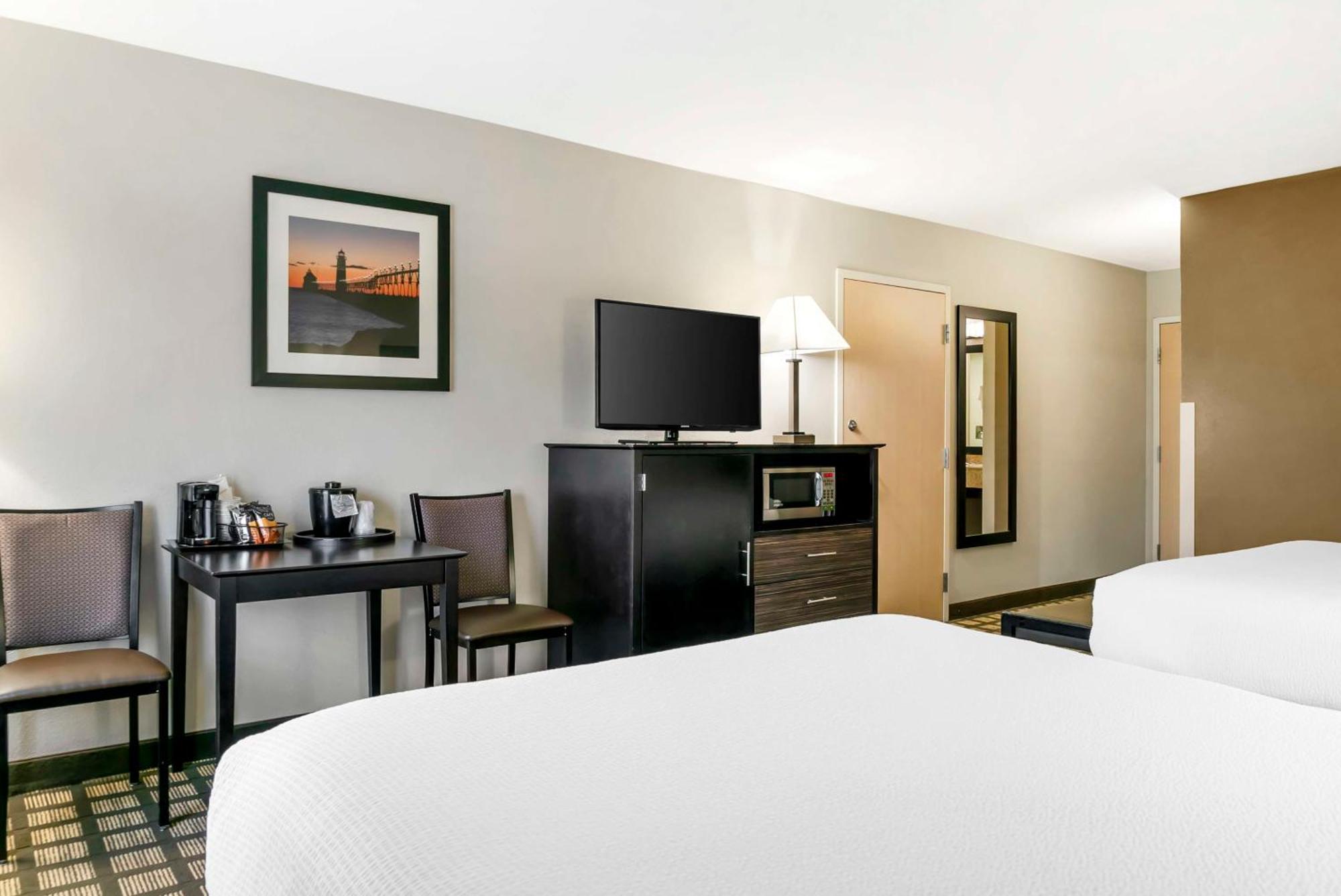 Best Western Beacon Inn Grand Haven Εξωτερικό φωτογραφία