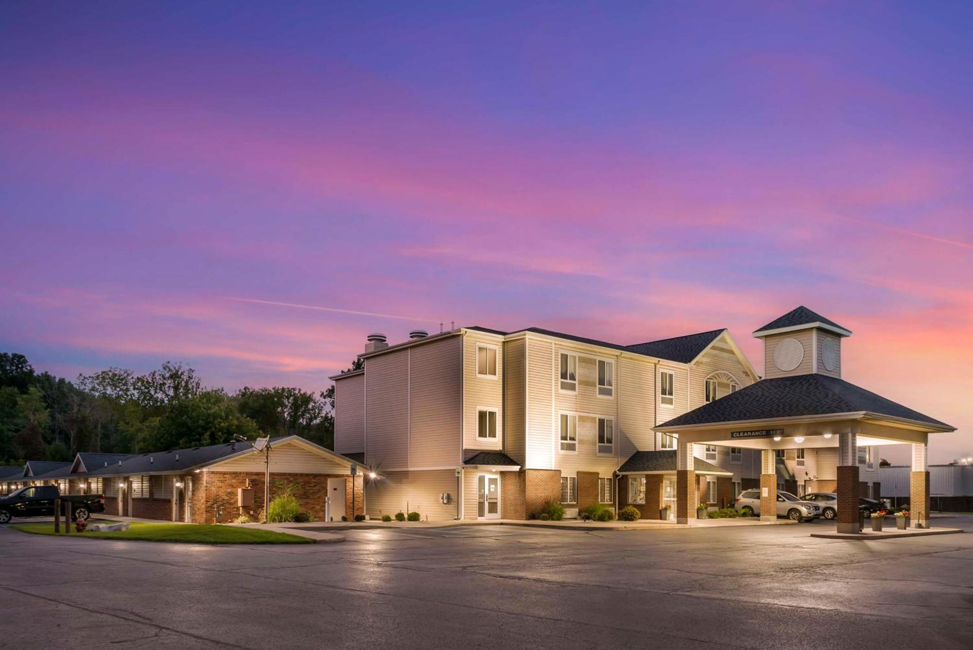Best Western Beacon Inn Grand Haven Εξωτερικό φωτογραφία
