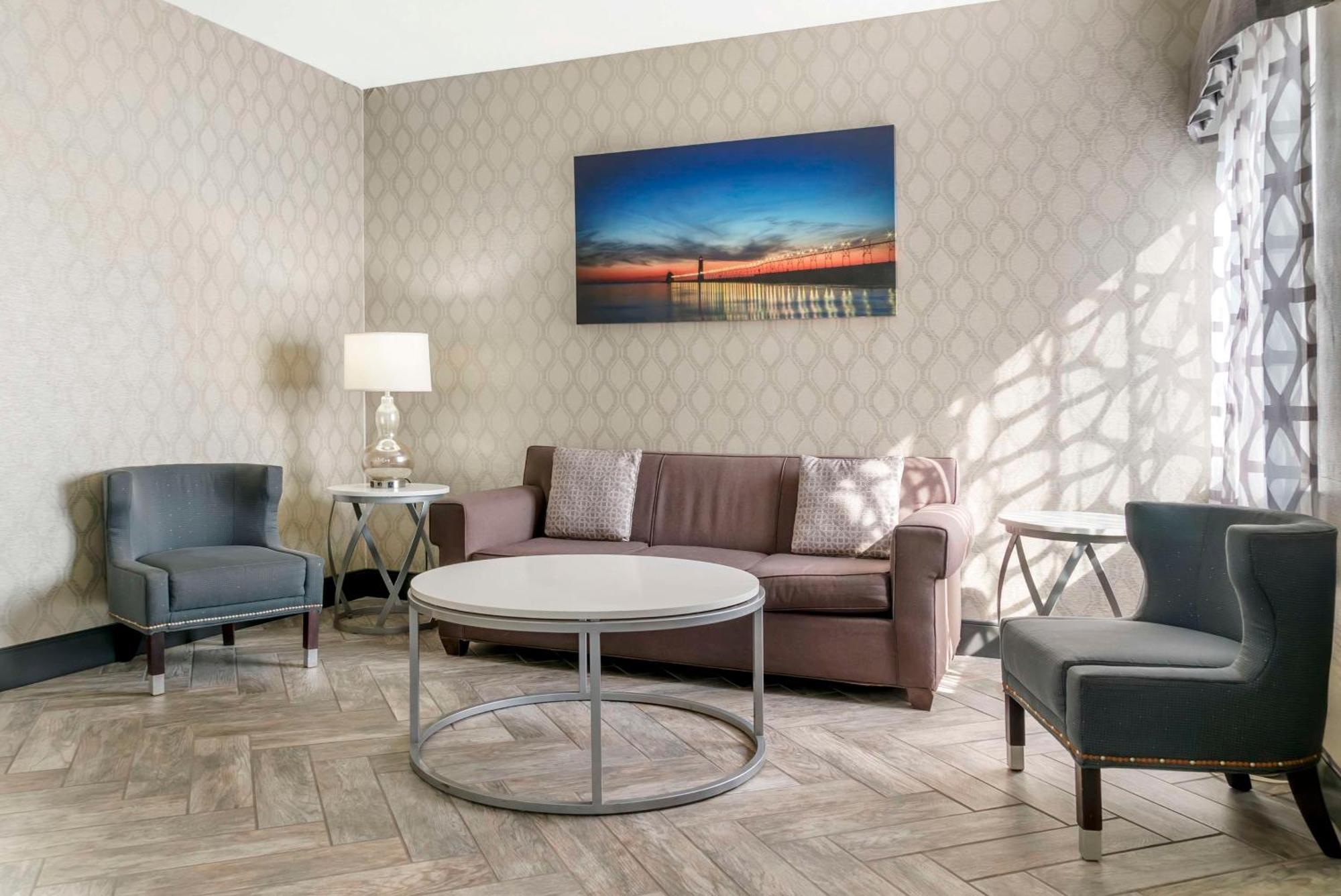 Best Western Beacon Inn Grand Haven Εξωτερικό φωτογραφία